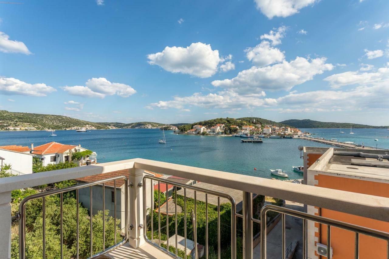 Villa Flores Rogoznica  Bagian luar foto
