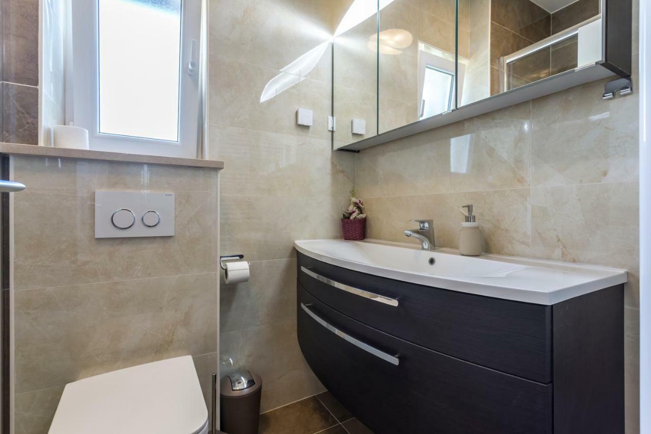Villa Flores Rogoznica  Bagian luar foto