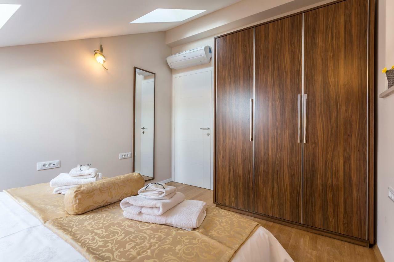 Villa Flores Rogoznica  Bagian luar foto