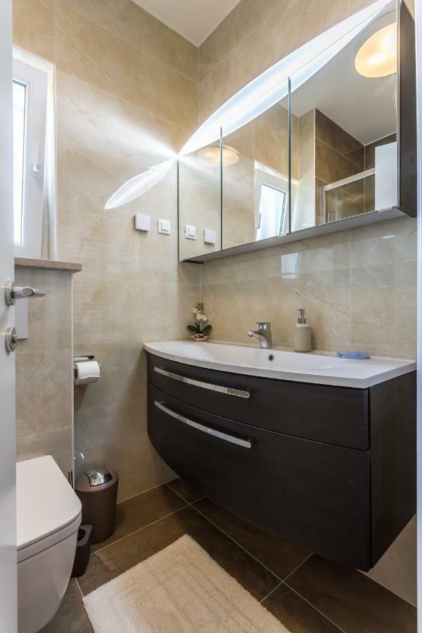 Villa Flores Rogoznica  Bagian luar foto