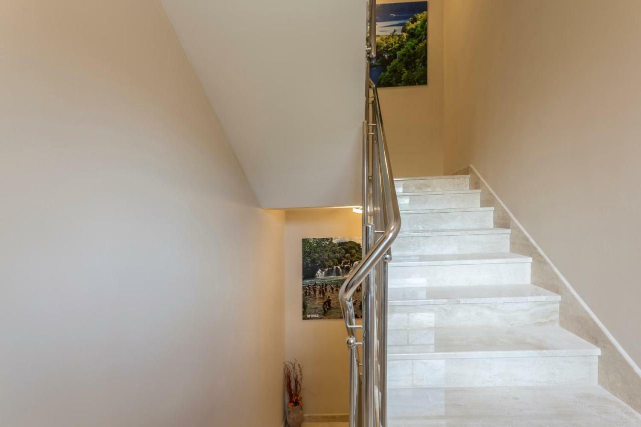 Villa Flores Rogoznica  Bagian luar foto